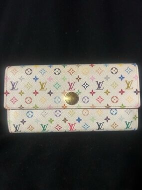 White Murukami long wallet